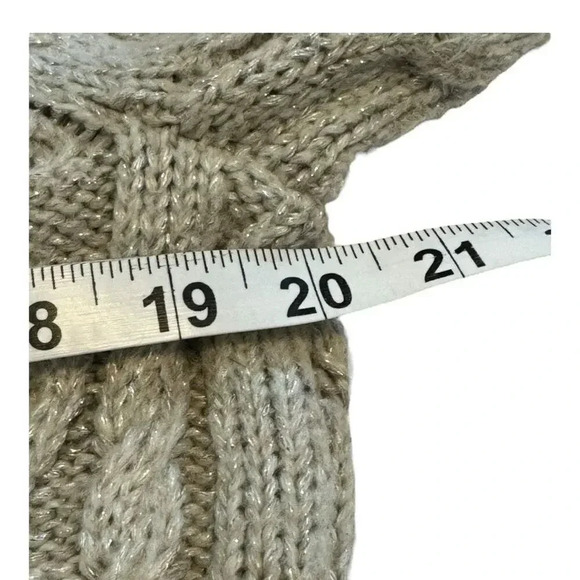 American Eagle Outfitters Large Tan & Gold Metallic Warm Cable Knit Sweater - Picture 4 of 7